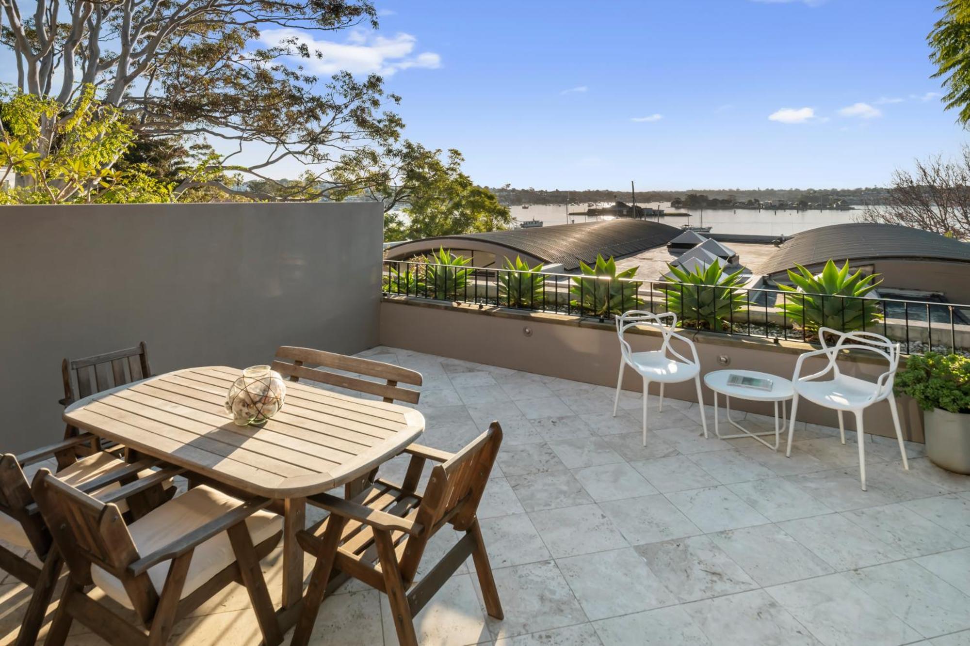 Phoe1-3b - Harbour Haven Townhouse Apartment Sydney